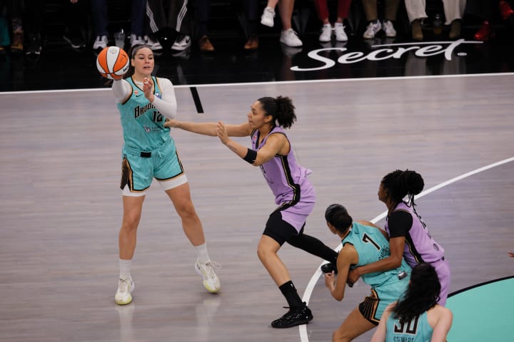 New York Liberty vs Golden State Valkyries
